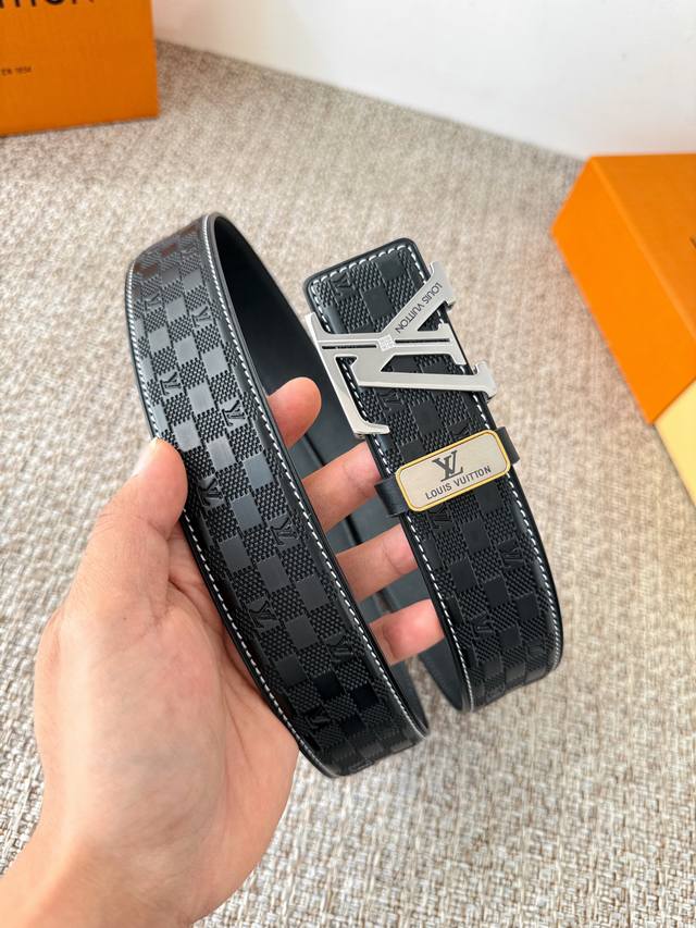 Product Name: Louis Vuitton Belt - Original Single Belt Model: Hook, Classic Pur