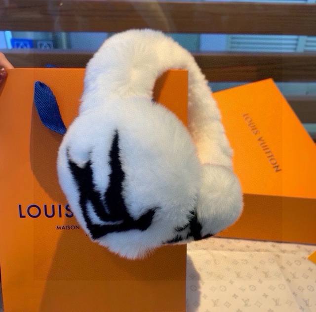 Crazyly recommending this! A must-have for everyone! A must-have for the world o