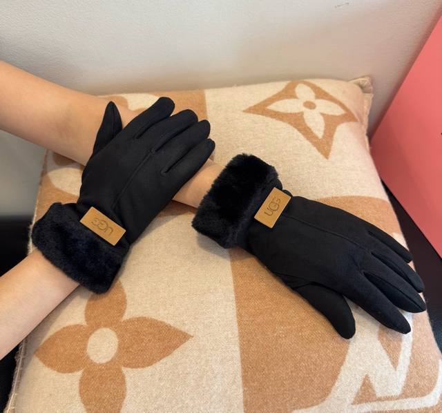 Ugg2025 Autumn/Winter Lazy Rabbit Fur and Wool Gloves - Worth comparing with sim