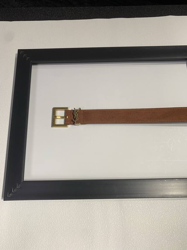 YSL official website synchronized with the new 3.0 width, same as the boutique a