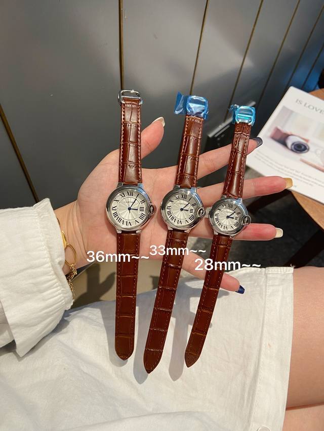 重磅来袭全球最火的款式之一！可以承载岁月的经典之作，永不过时！独家渠道！三个尺寸总共不到100块，卖一块少一块的节奏！分别为28-33-36-42Mm，机芯为石