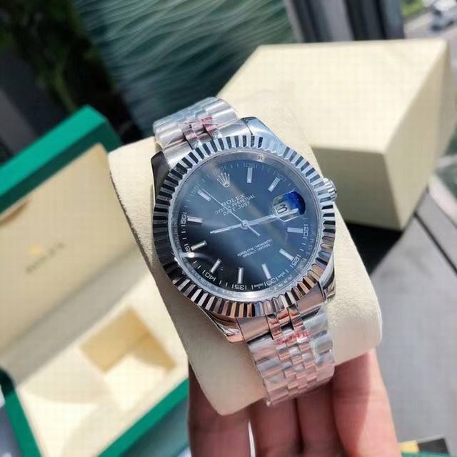 手表劳力士日志 全新升级倾城来袭 机芯 搭载全新全自动机械机芯 表壳 316精钢表壳 ，原版41Mm尺寸更适合东方男性，配防刮蓝宝石玻璃，读时清晰 表链 316