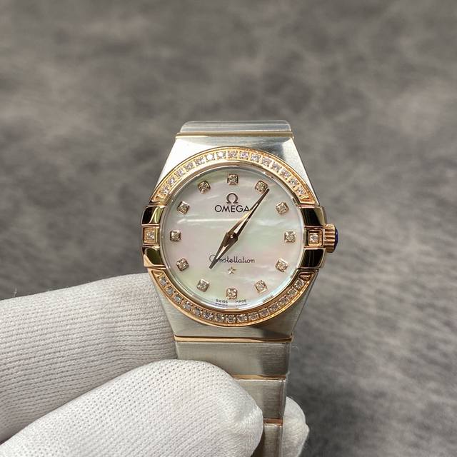 欧米茄 星座双鹰系列，女款瑞士石英机芯！27Mm，蓝宝石玻璃！端庄大方又得体