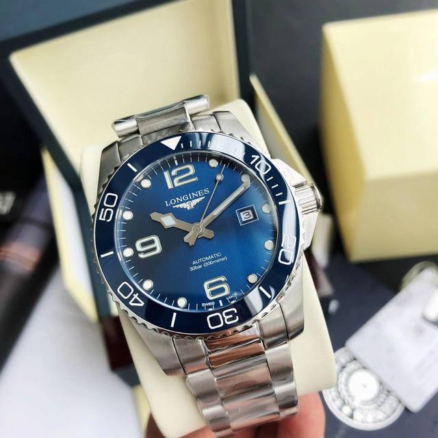 Gd品控， 升级版康卡斯来袭 升级不加价，略幅调整[机智] 时尚运动 亲民低廉 腕表万元级首荐款，又称浪情水鬼 经典康卡斯系列男士腕表 他赋予更多的时尚元素，让