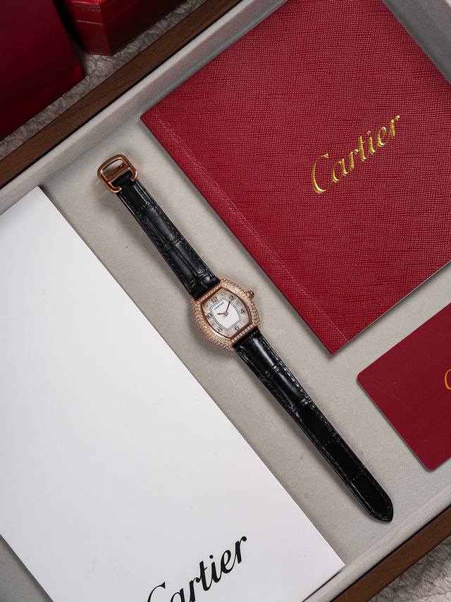 全新第三代升级版全面到货，普通面 天然珍珠贝间钻面+100 Cartier 卡地亚- Tortue 龟形 1480系列全面升级版到货 此次更新底盖蚀字加深，整体