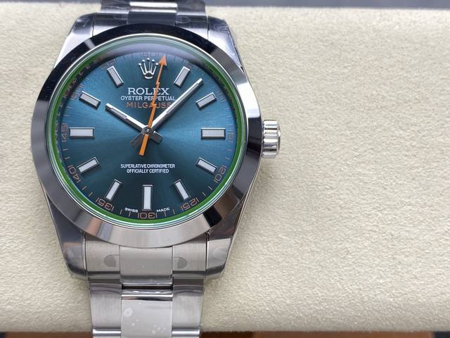 C+ 劳力士 绿玻璃 闪电 Milgauss系列，三码合一，附带Nfc感应！品质保证！116400闪电针 绿玻璃904L最高版本，蓝盘 绿盘！防磁双重底盖！同步