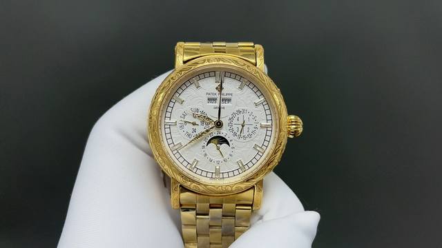 百达翡丽 铁划银钩 苍劲有力 高颜值新品 古朴。复古。精湛的工艺！ 年度最佳典藏之作 百达翡丽古典超级复杂多功能 万年历功能腕表 团队历时两年多精心设计，不计成