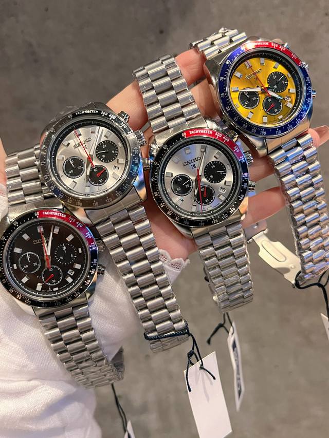 精工-Seiko 人工合成玻璃搭载原装六针扫描石英机芯。直径 40.6 Mm 密底 表壳材质316精钢 胶带 蝴蝶结双按扣 简约时尚 格调生活！