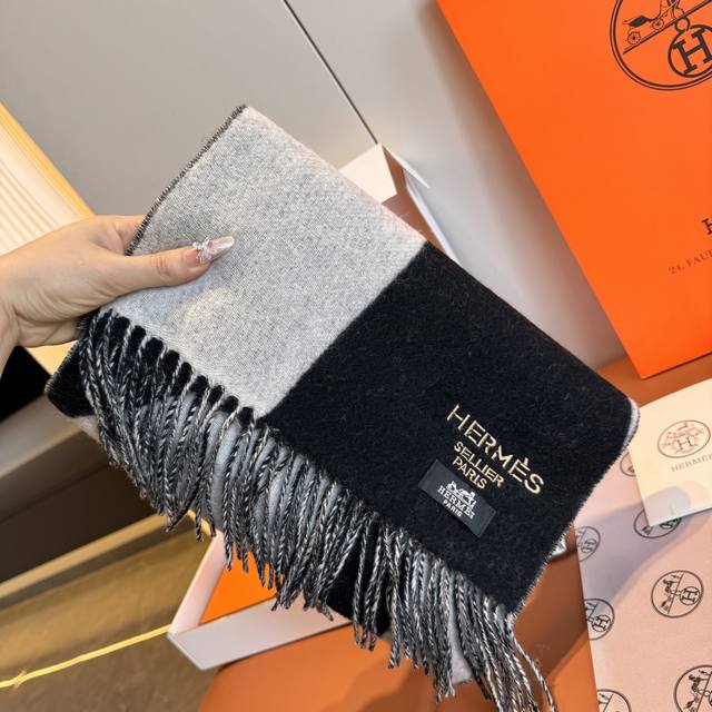 Hermes Double-Sided Lambswool Scarf - Highly Recommended! Made of 100% top-qual