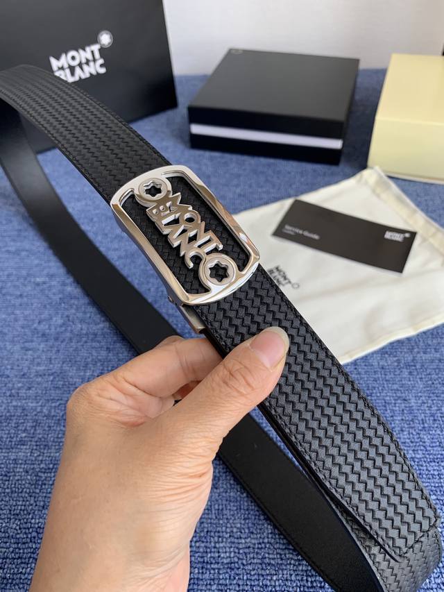 Brand: Montblanc 550100 Automatic. Description: Double-sided original leather.