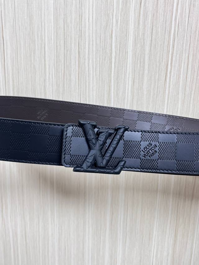 New seasonal style, 4.0 double-sided imported cowhide, double-sided embossed, o