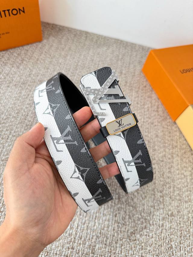 Product Name: Louis Vuitton Belt - Original Single Belt Model: Hook, Classic Pur