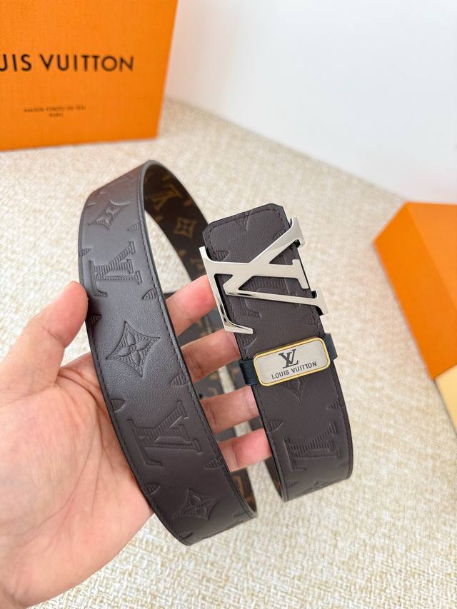 Product Name: Louis Vuitton Belt - Original Single Belt Model: Hook, Classic Pur