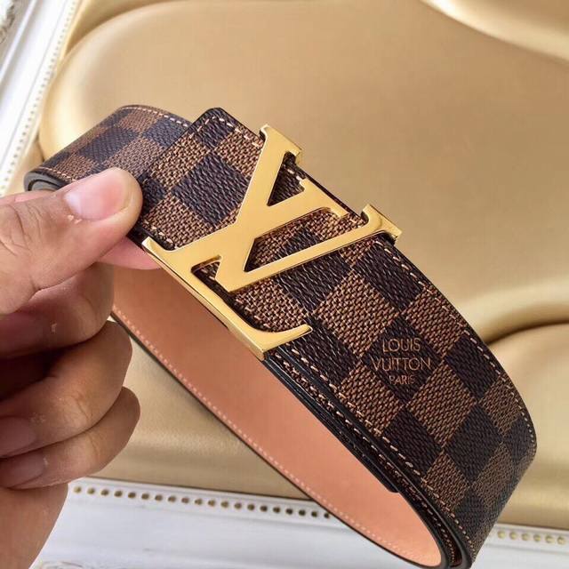 Comes with full boutique packaging, LV boutique style original single series! M