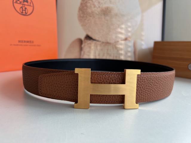 Hermes Men's Reversible Leather Belt, 38mm. Made with the latest boutique leathe