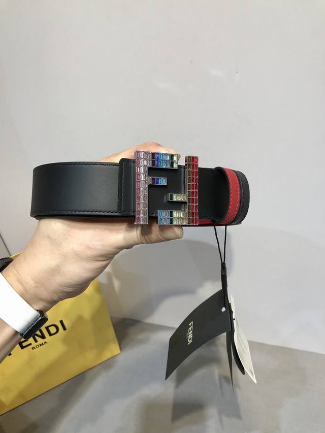 Delivered with original packaging, punch pin, new Fd style, 38mm wide, supports