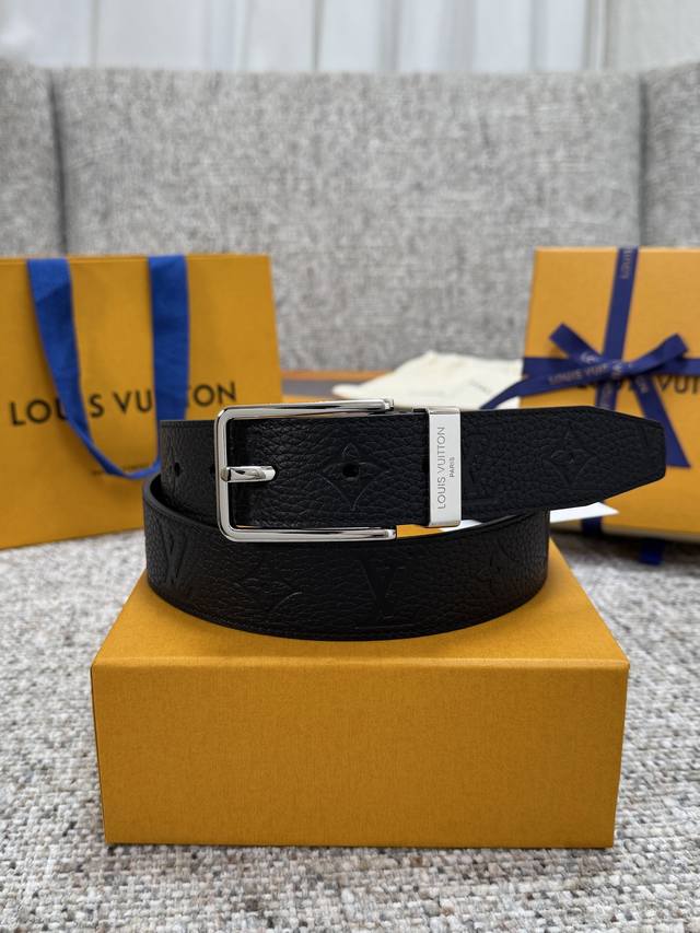 Louis Vuitton LV belt with pebbled embossed pattern, original factory hardware,