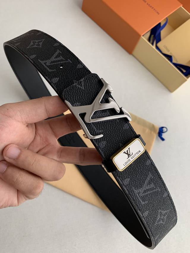 Product Name: Louis Vuitton Original Single Item Model: Reversible hook, classi