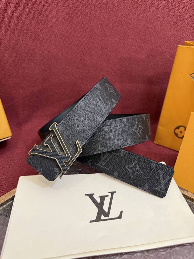 Lv Men's New Leather Belt, 4cm Width. Custom canvas fabric with a brand new patt