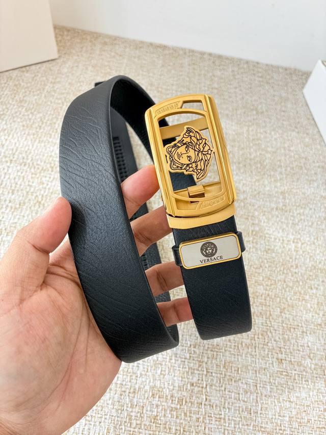 Product Name: Versace Automatic Belt Model: Automatic, classic steel head buckl