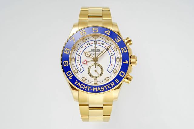 劳力士 游艇名仕型Ii 44Mm大尺寸，延伸了游艇系列的另一种选择！独特的个性表圈，推出矫色型Ym Ii将潜航者校色技术应用在最新的Ym Ii上字圈内部镀铂金处