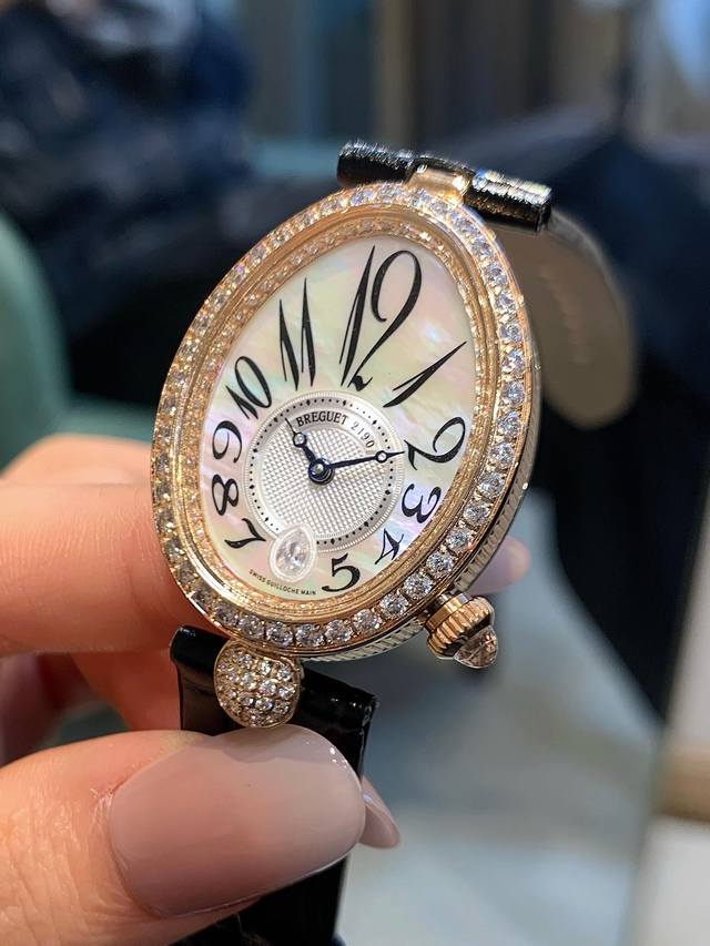 白 玫金 宝玑那不勒斯王后系列Reine De Naples 高品质女士瑞士石英机芯女表，腕表 设计灵感正是来自宝玑大师为那不勒斯王后卡洛琳 缪拉所创制的世界首