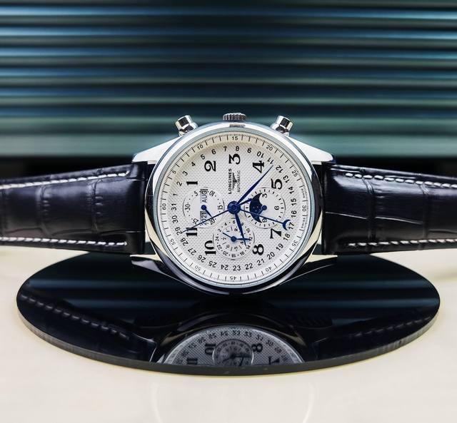 八针月相机械男士手表名匠系列-销量神奇必入款 这款销量，的断货王，蓝宝石镜面，名匠系列八针月相，316精钢表壳表链，内置自动机械机芯改原装陀，折叠扣，防水30米