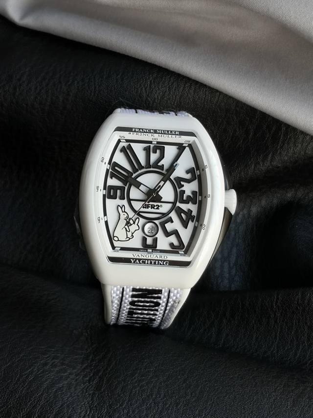 Abf完美3V真丁版 Frnack Mulelr 法穆兰 兔年限量版与著名潮牌 #Fr2完美结合 1. 字面有所字丁 用采以原装1:1 高度结构开模 以平拉面砂