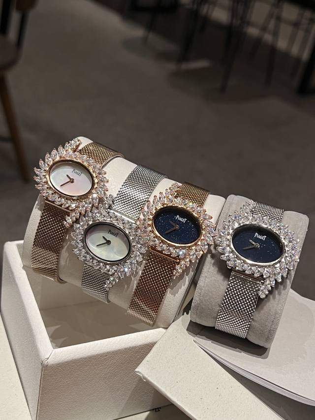 白钻 金钻 伯爵-piaget 全新高级珠宝系列，18K白金.玫瑰金，镶饰马眼型切割美钻 约3.84克拉 是高级珠宝制作的一大挑战；钻石散发的耀眼光芒，采用米兰