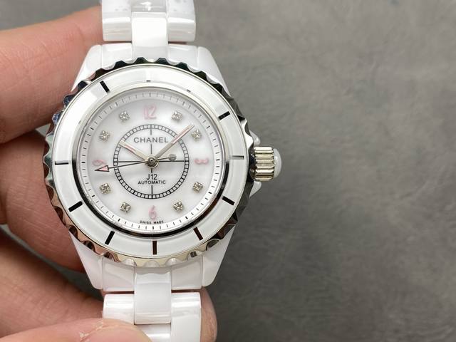 Tw 香奈儿J12陶瓷 33Mm 机械机芯
