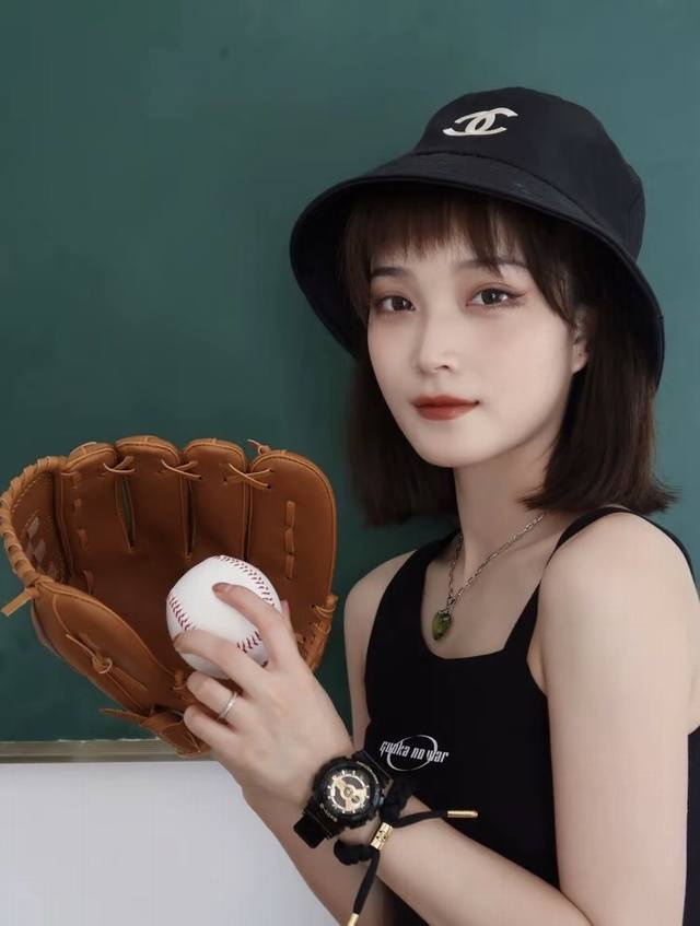 Casio卡西欧 Baby-G 经典系列 时尚防水运动手表 石英机芯 树脂表带 日韩表 女表 黑色表盘