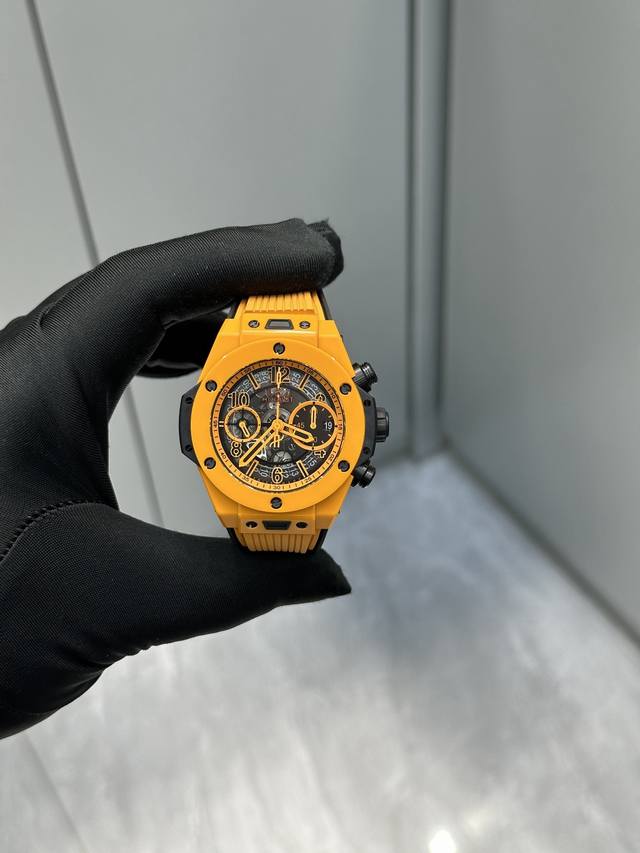 5010陶瓷领域 谁与争锋 橙色陶瓷问世 Hublot 宇舶表Big Bang Unico 大爆炸系列彩色陶瓷腕表 标配定制恒宝专属Unico Hub 自动计时