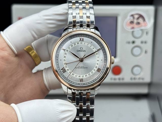 欧米茄.碟飞系列434.23.42. 2 1、高雅的设计风格，深受表友们喜爱。42毫米的表径，大小适中，表壳采用精钢材质，经过精细的打磨和抛光处理，光泽度和质感