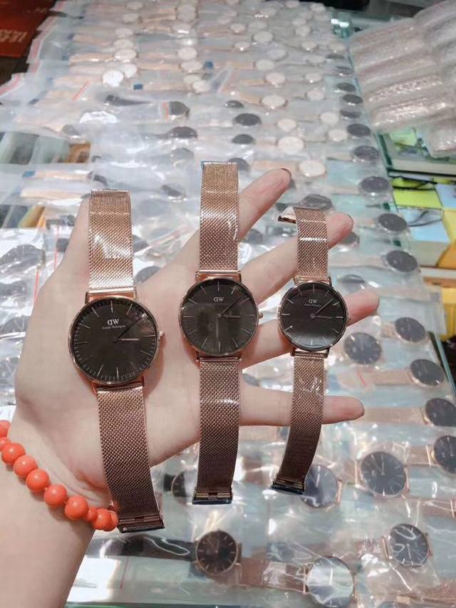 情侣款Dw原单 男女都有...赠送全套包装价格p质量特别好