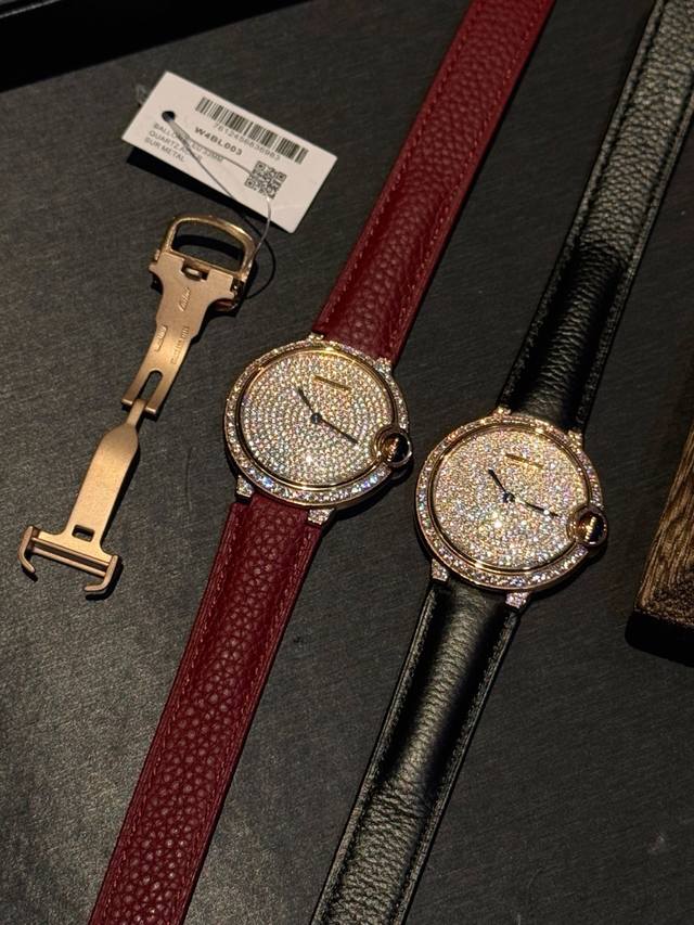 实拍卡地亚蓝气球满天星面到货！经典出品 专柜同步单排钻四角小钻颗颗饱满 全手工镶嵌满天星钻石面 奢华唯美 瑞士石英机芯 荔枝纹小牛皮 百搭尺寸36Mm请认准高品