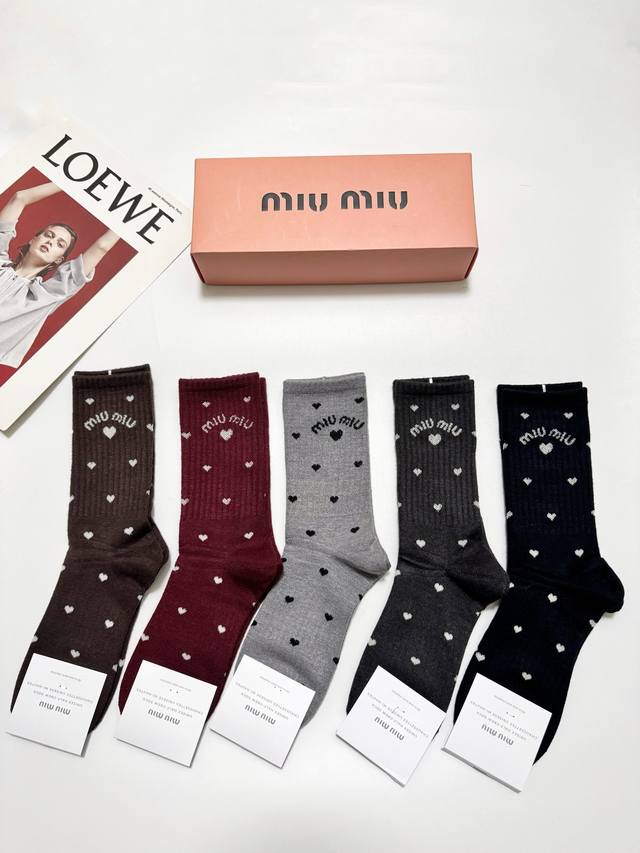 Packaged DDD 5 pairs per box DDD Miu Miu classic logo cashmere blend mid-calf s