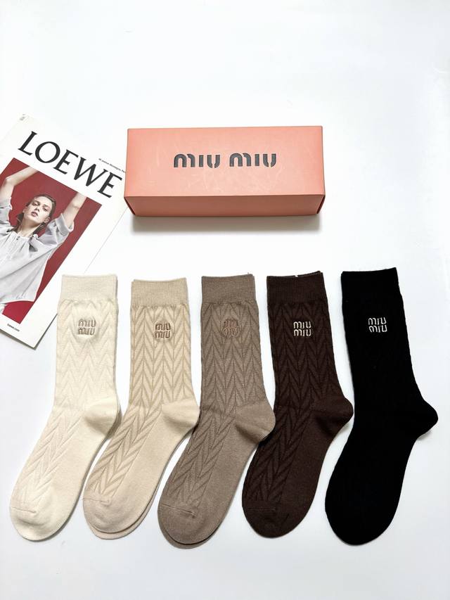 Packaged DDD 5 pairs per box DDD Miu Miu classic embroidered logo cashmere blen