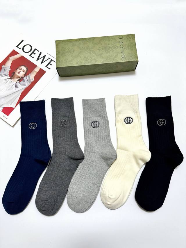 Packaged DDD One box contains 5 pairs DDD Gucci classic embroidered logo cotton