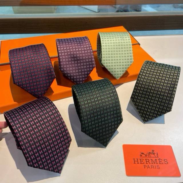 Hermes' new H-letter men's tie series, allowing men to fully express their pers