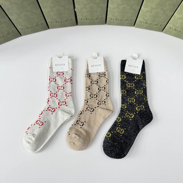 Comes with packaging DDD Gucci's new classic mid-length gold thread slouch sock