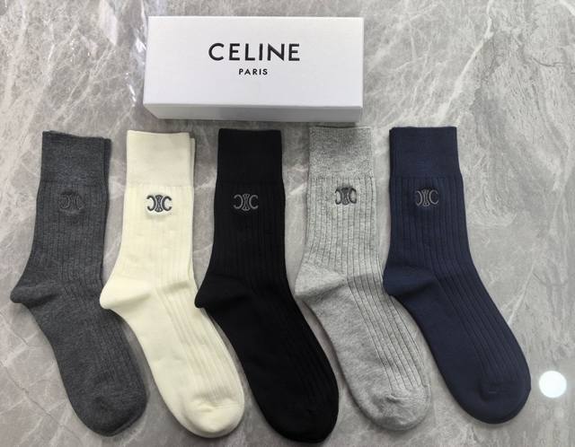 Comes with boutique packaging! Celine's latest double-needle mid-length embroid