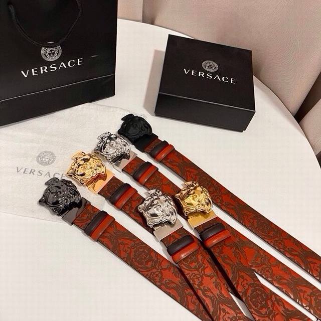 New Versace double-sided cowhide leather belt, one side decorated with a laser-