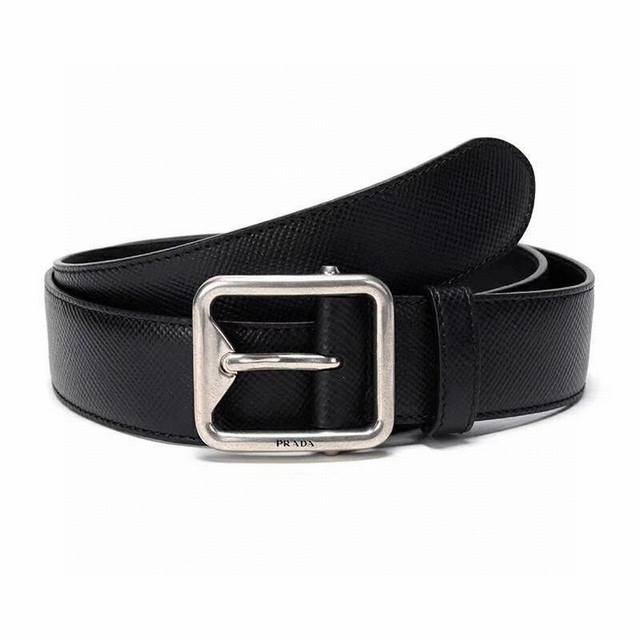 This Prada men's belt is suitable for both business and casual occasions. Made