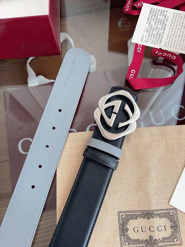 This eye-catching men's belt from Gucci's 2026 Resort collection features a buc