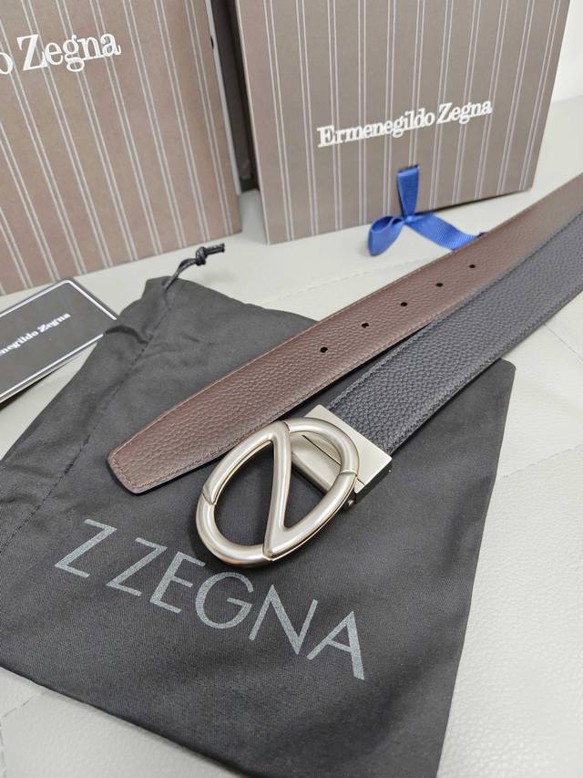 Zegna Italy Authentic belt with meticulous stitching and edge painting, featurin