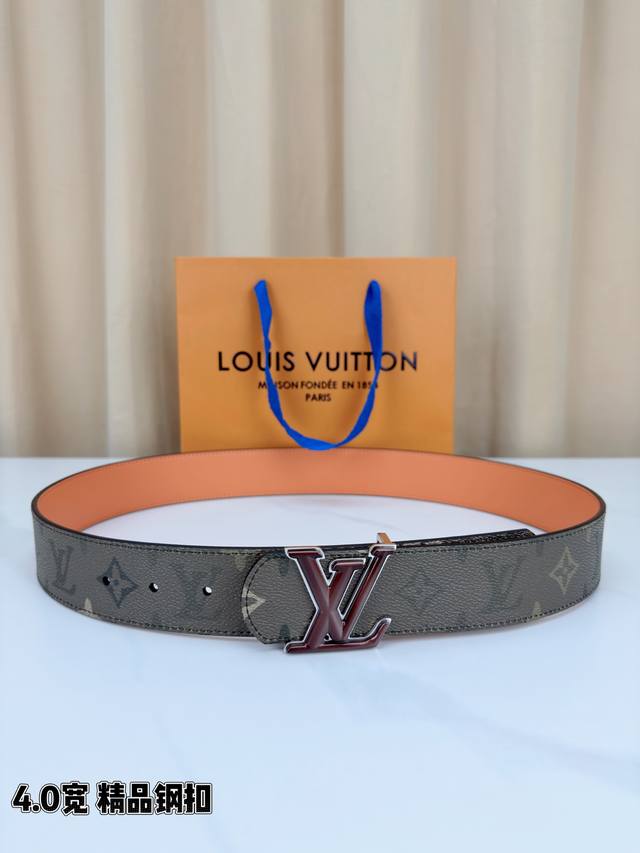 Louis Vuitton 4.0 cm classic leather belt, grey monogram coated canvas with a c