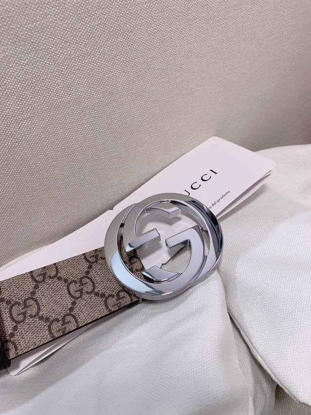 Comes with a complete gift box. Gucci, founded in Florence in 1921, is one of t