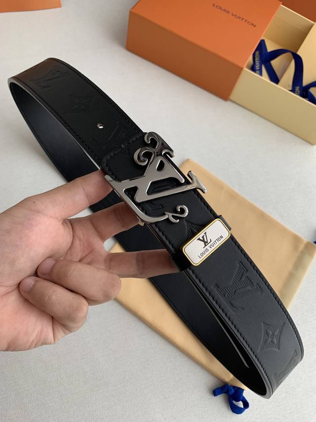 Product Name: Louis Vuitton Original Item Model: Reversible hook, new steel buc