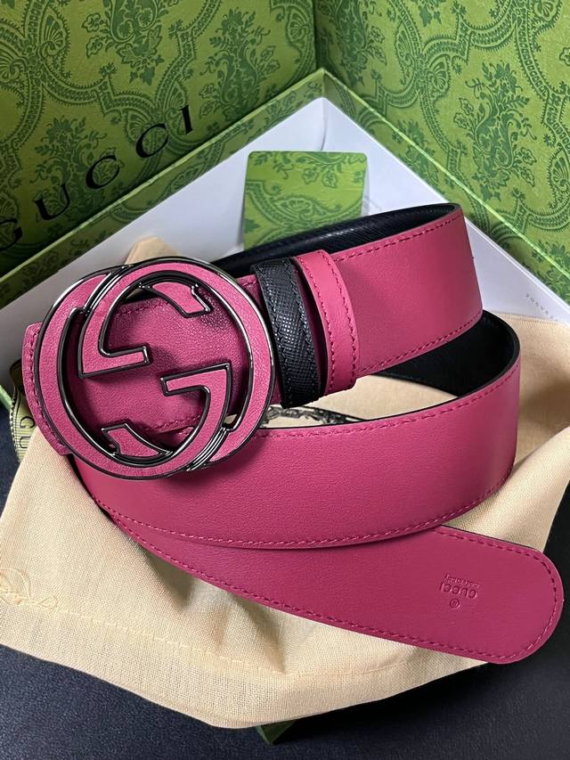 This eye-catching new men's belt is part of the 2026 Early Spring collection. T