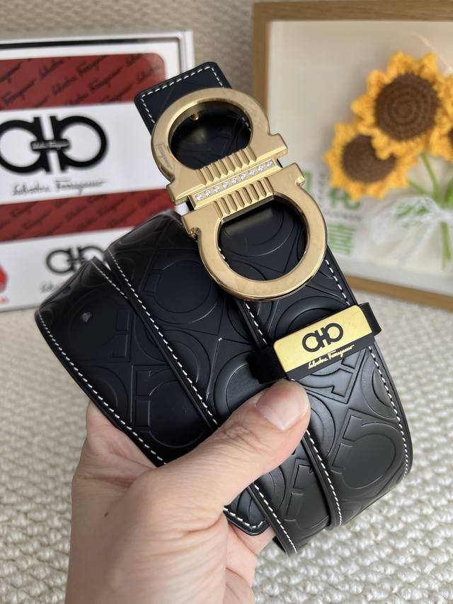 Product Name: Ferragamo Original Single-Purpose Rhinestone Buckle Belt Material: